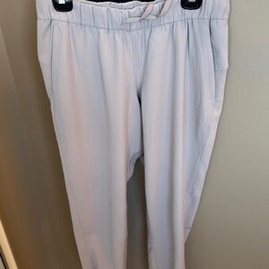 Lululemon On The Fly Jogger - Size 8, Light Grey Tan